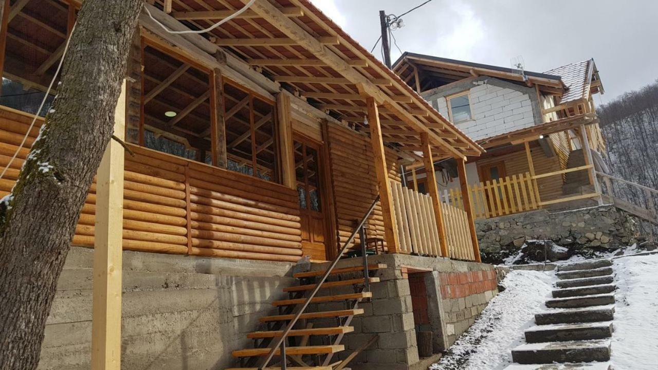 Domacinstvo Kod Gere Bed and Breakfast Crni Vrh Buitenkant foto